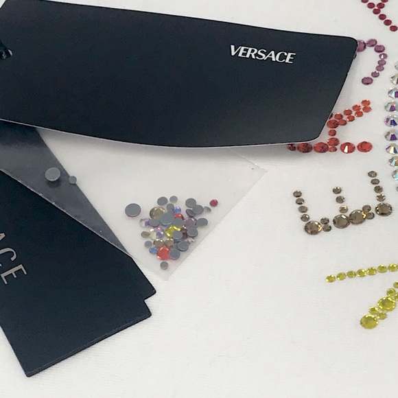 Brand New Versace Studded Medusa Logo T-Shirt - Picture 6 of 8